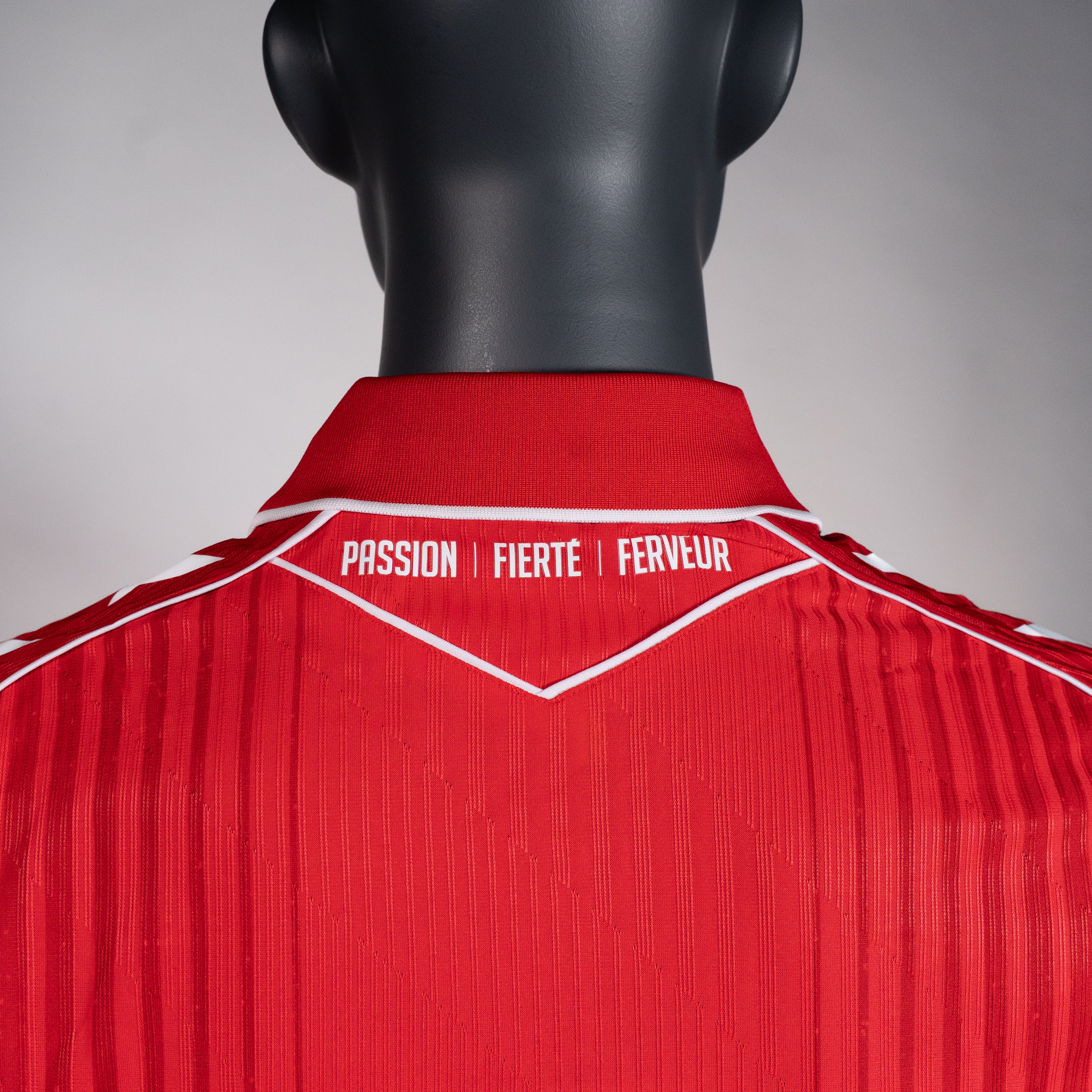 MAILLOT DOMICILE 26-27