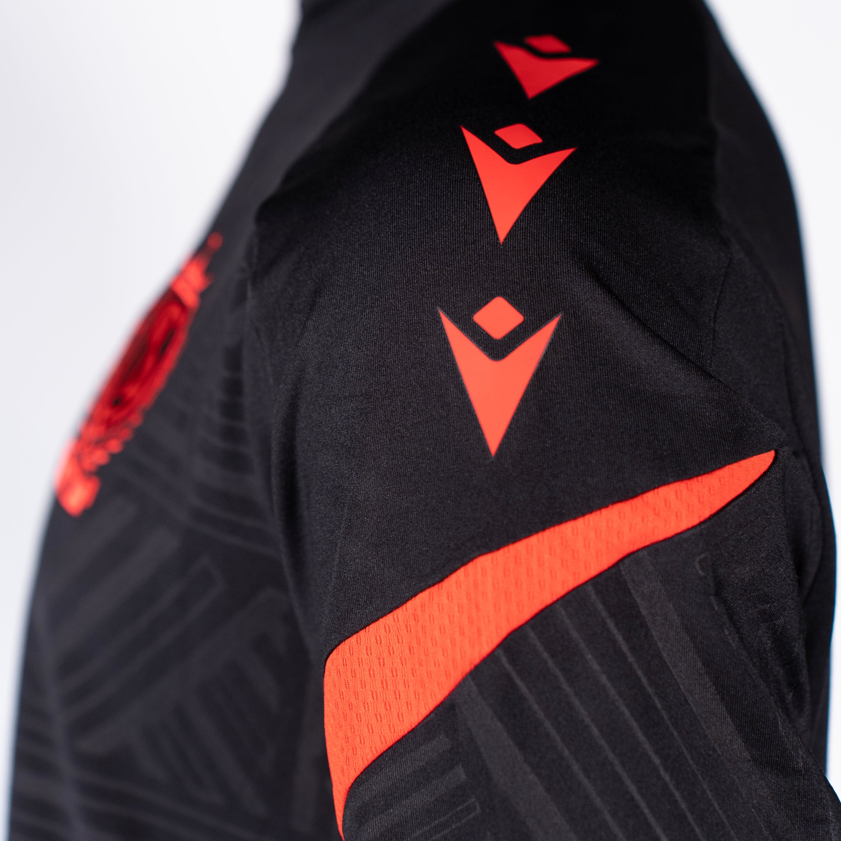 STAFF TRAINING SWEAT 25-26