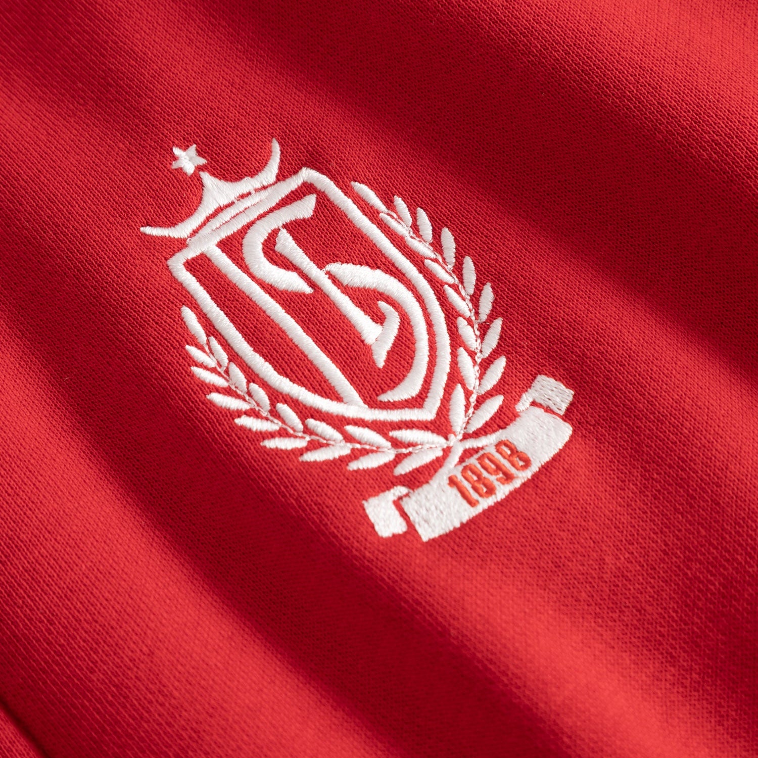 SWEAT REMBOURRÉ ROUGE À CAPUCHE