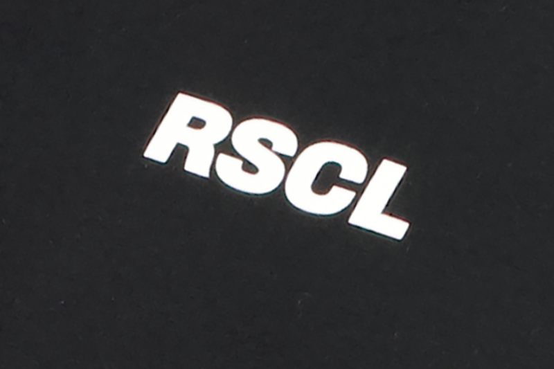 ZWART RSCL T-SHIRT