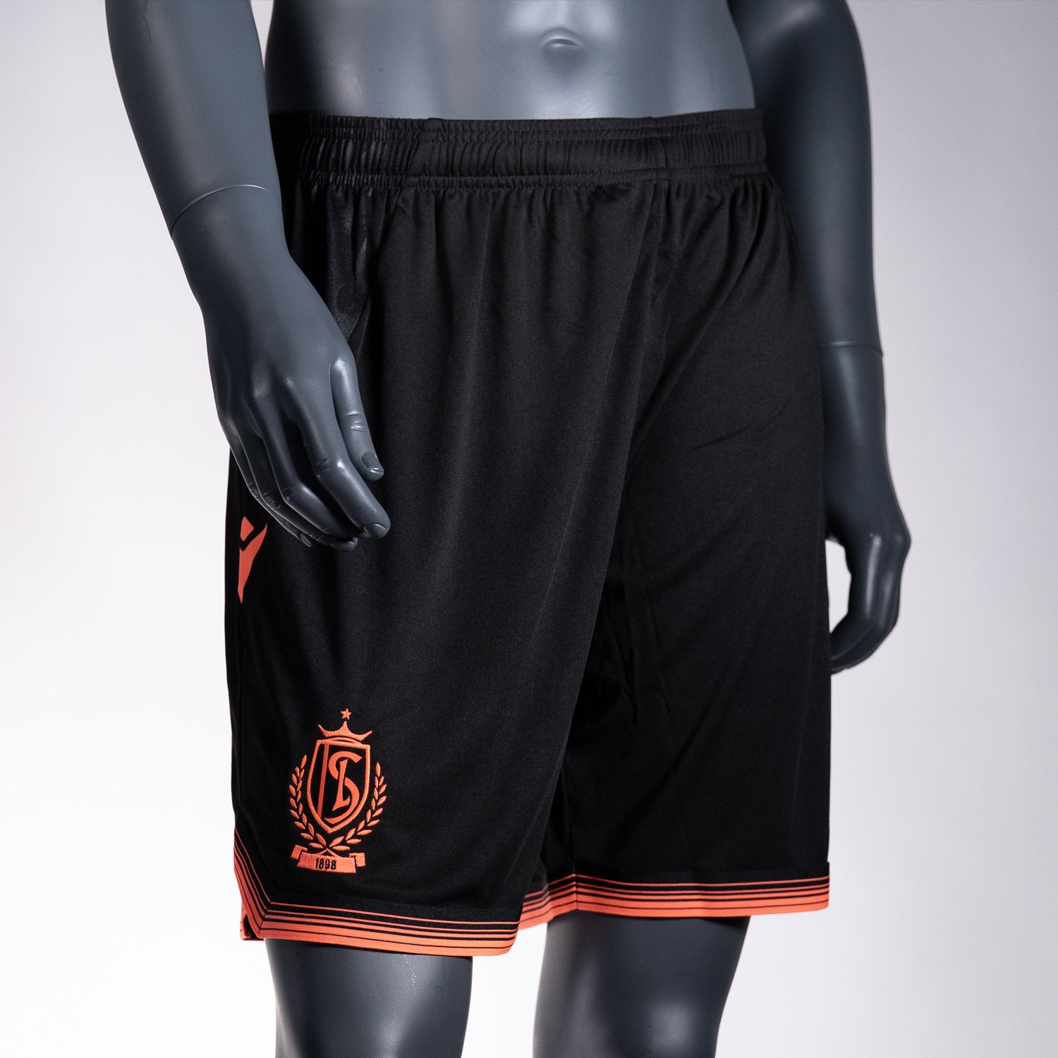 TROISIEME SHORT 25-26